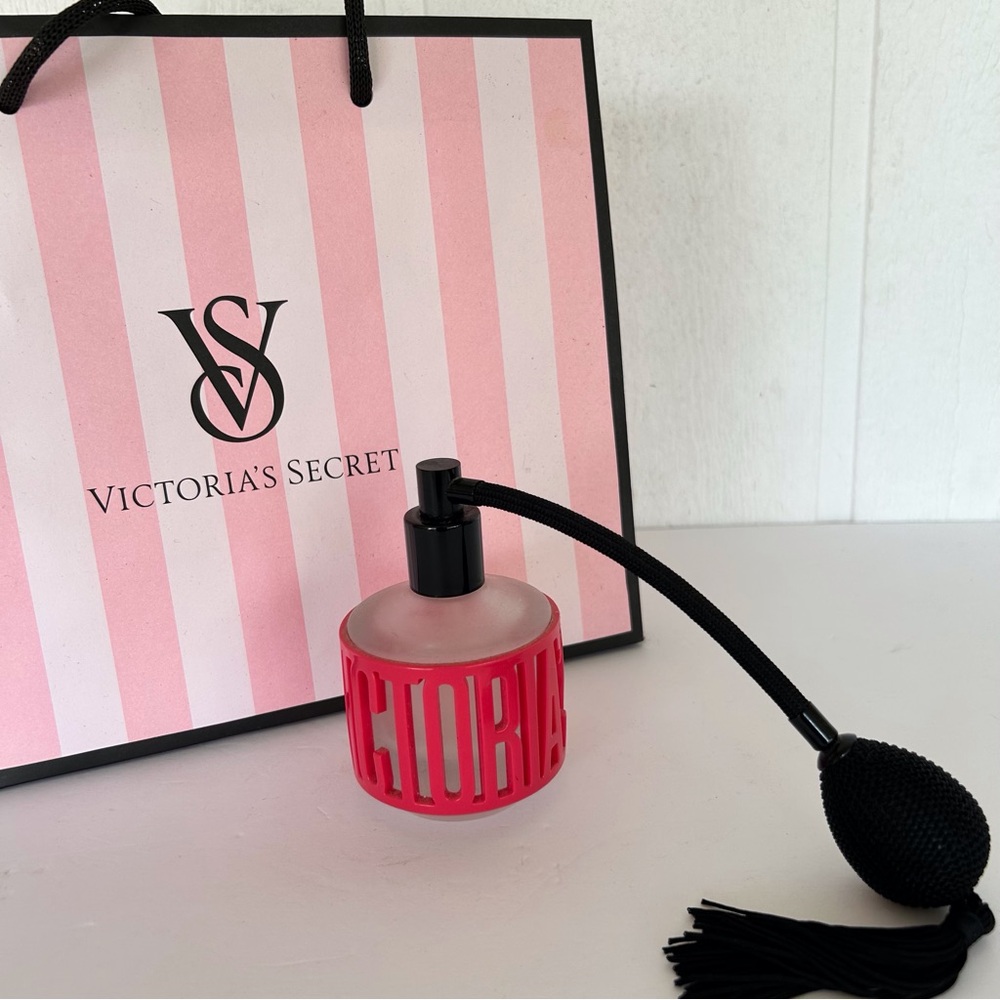 EMPTY VICTORIAS SECRET LOVE ME MORE ATOMIZER